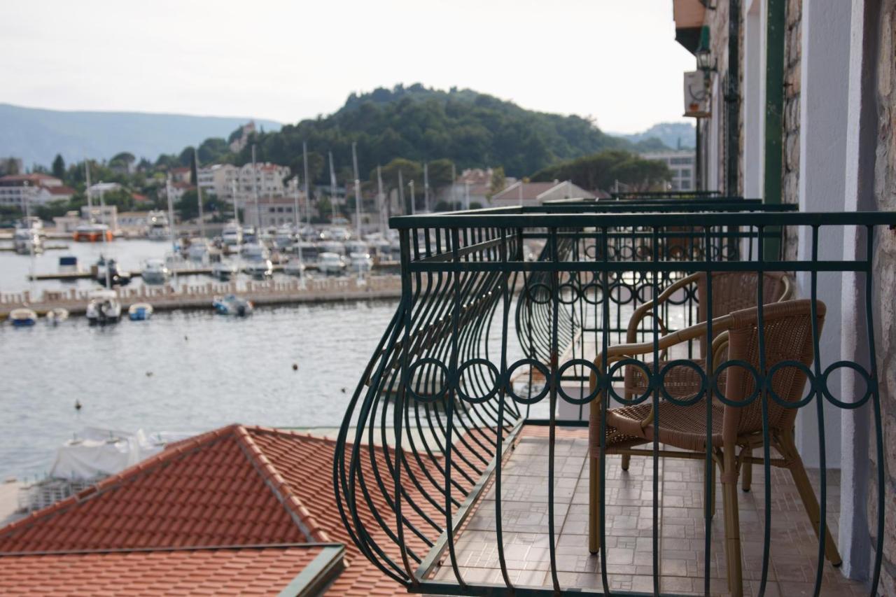 Hotel Rr Herceg Novi Bagian luar foto