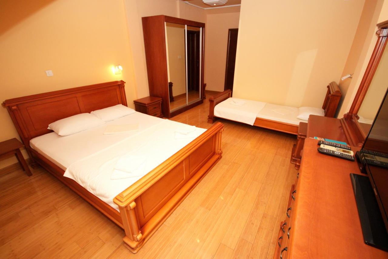Hotel Rr Herceg Novi Bagian luar foto