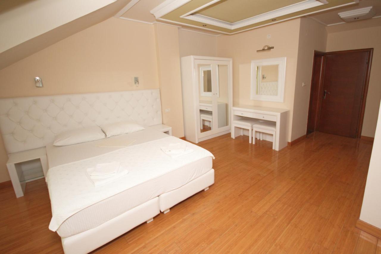 Hotel Rr Herceg Novi Bagian luar foto