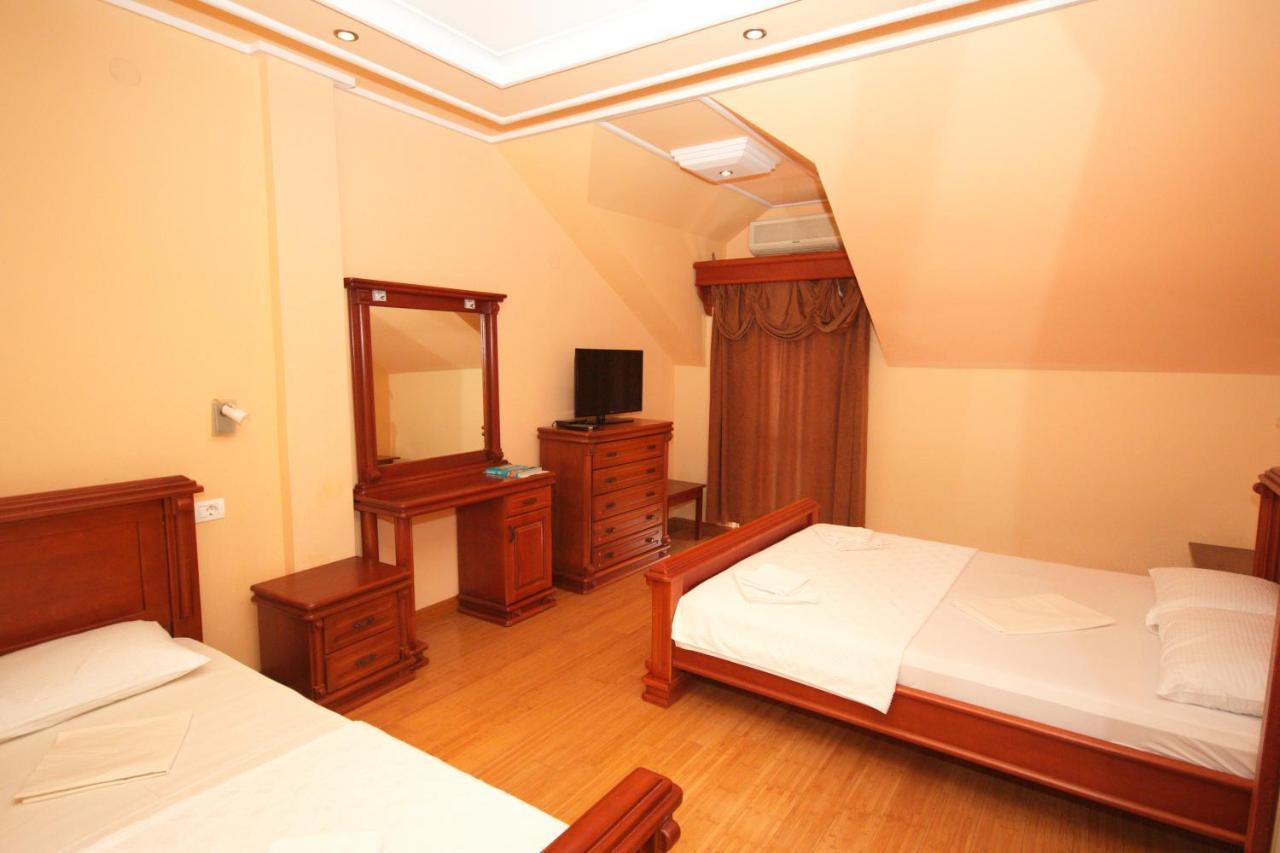 Hotel Rr Herceg Novi Bagian luar foto