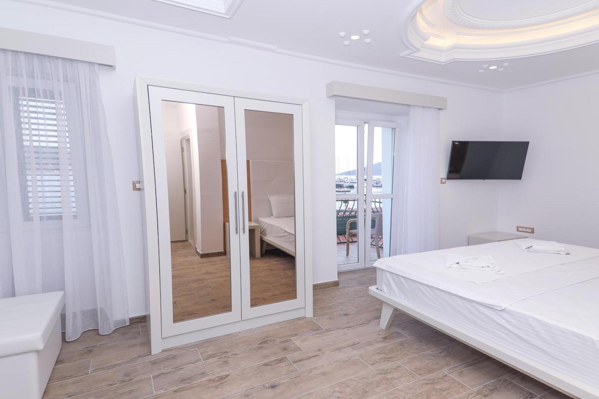 Hotel Rr Herceg Novi Bagian luar foto