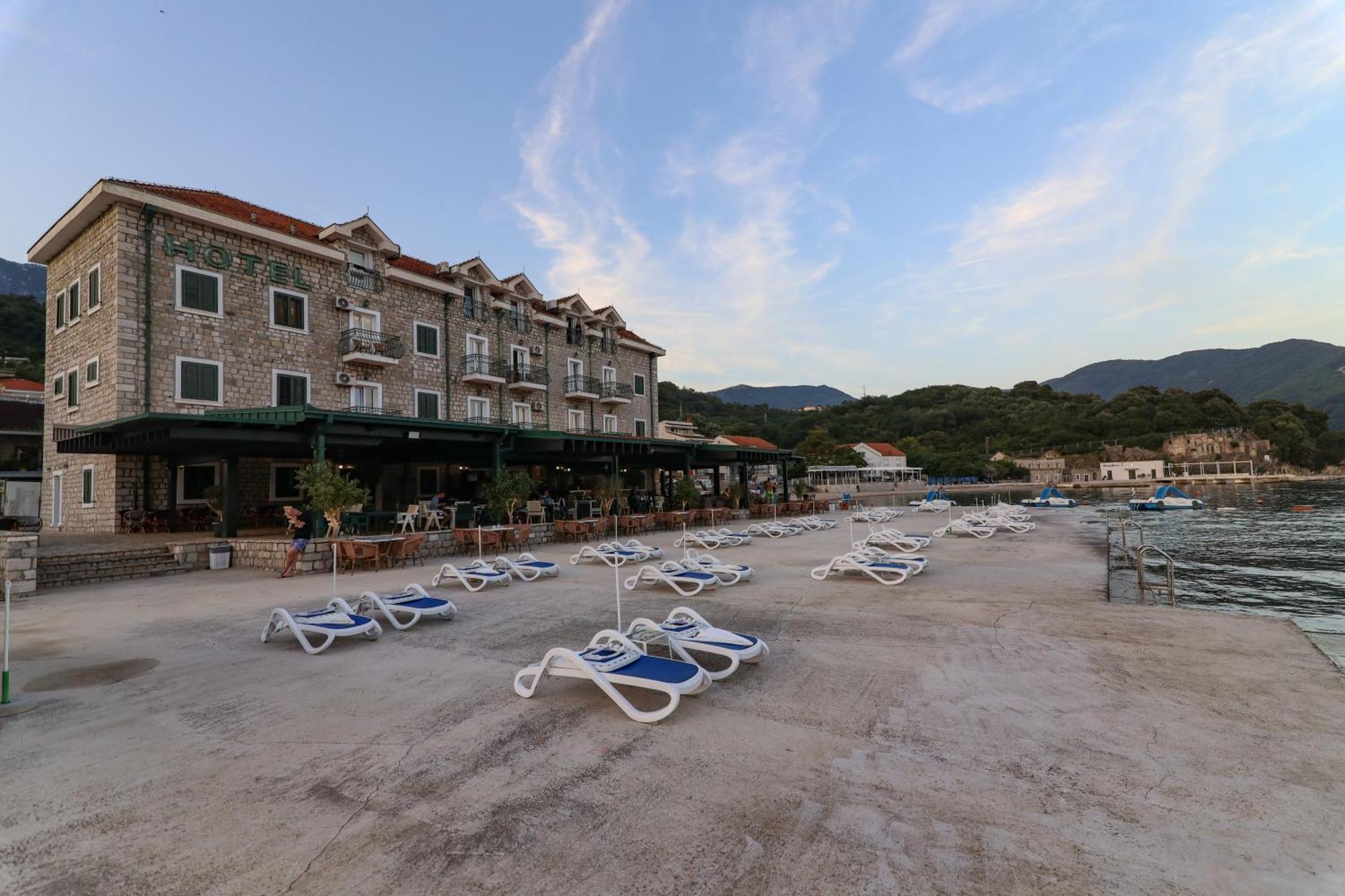 Hotel Rr Herceg Novi Bagian luar foto