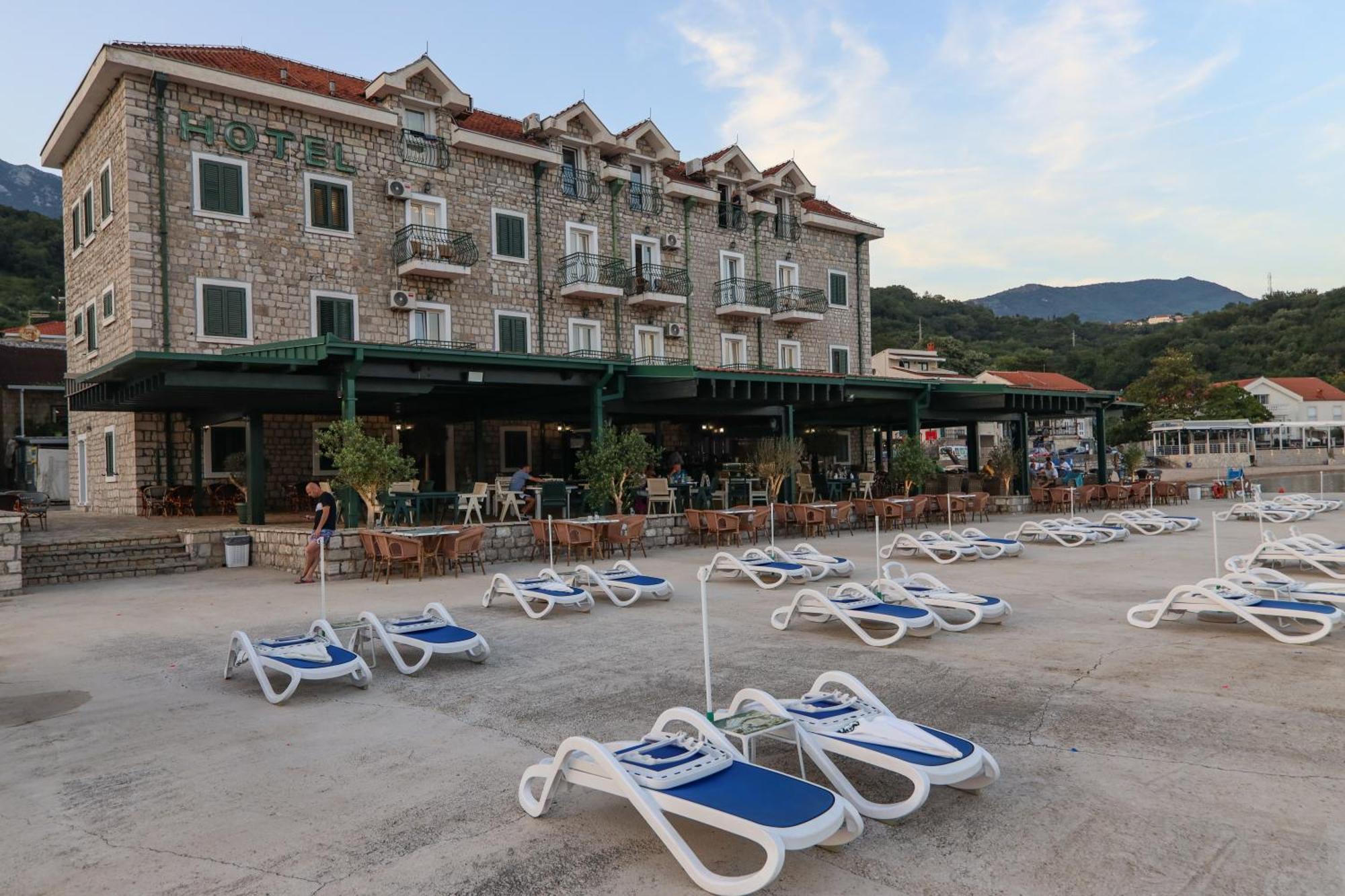 Hotel Rr Herceg Novi Bagian luar foto