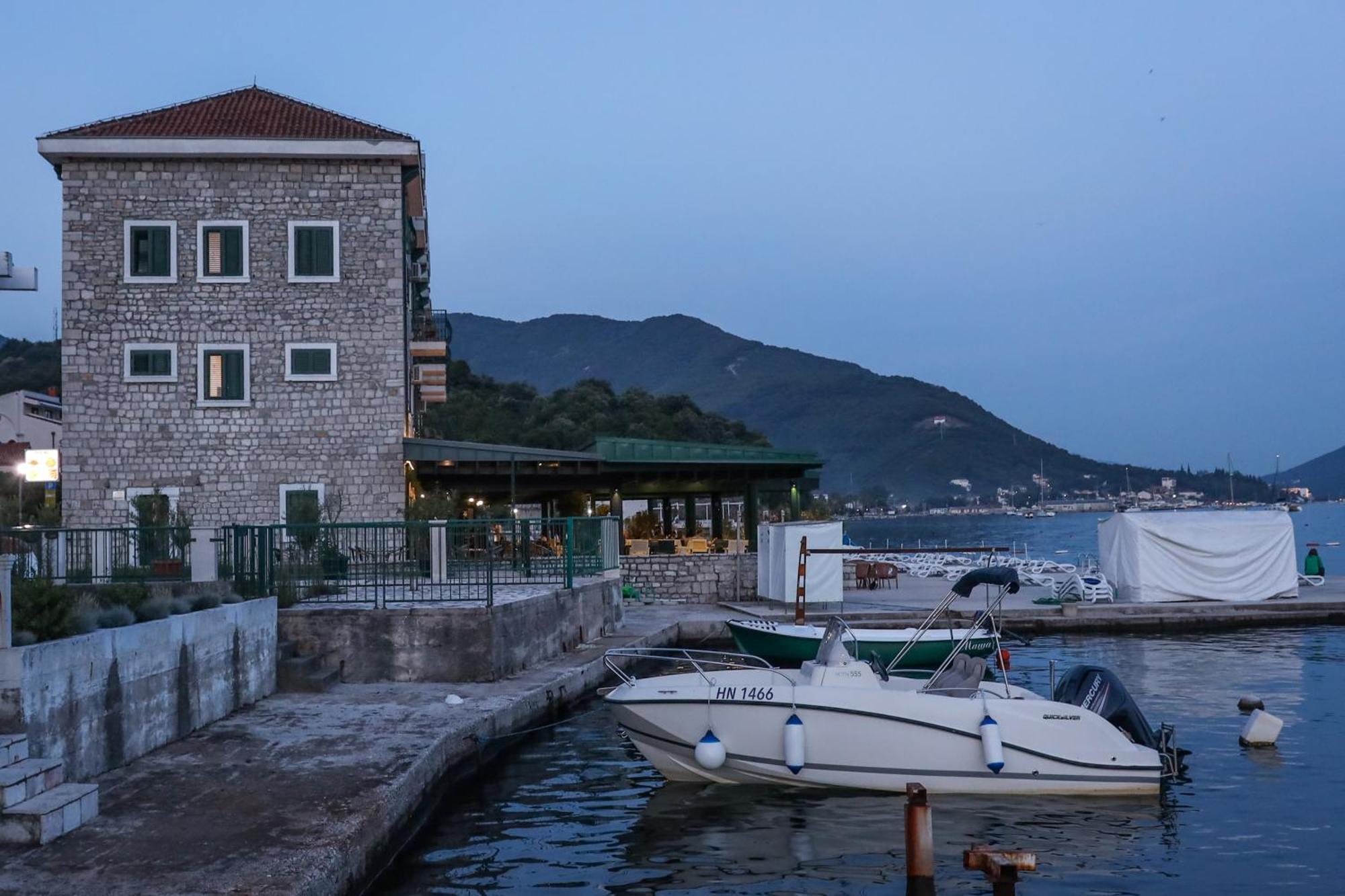 Hotel Rr Herceg Novi Bagian luar foto